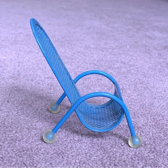 Mini Blue Beach Chair Phone Holder Retro Coastal Decor Cute Stand - Picture 2 of 4